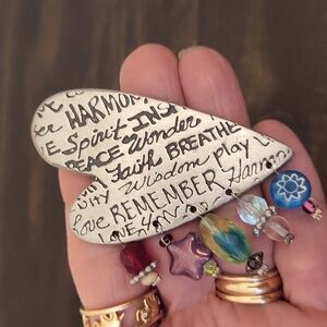 Marcie USA Heart Dangle Beads Pin/pendant